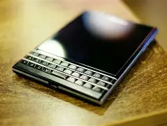 黑莓手机官网中文版(黑莓手机软件下载官网)-第2张图片-QuickQ官网